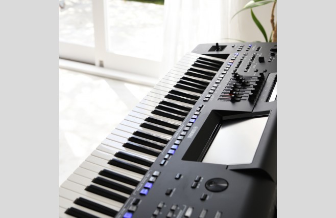 Display Model Yamaha Genos2 Keyboard & Speakers - Image 23